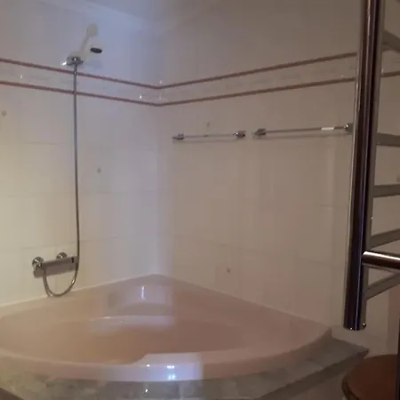 Tranquilo En Casa Con Jardin Lejlighed